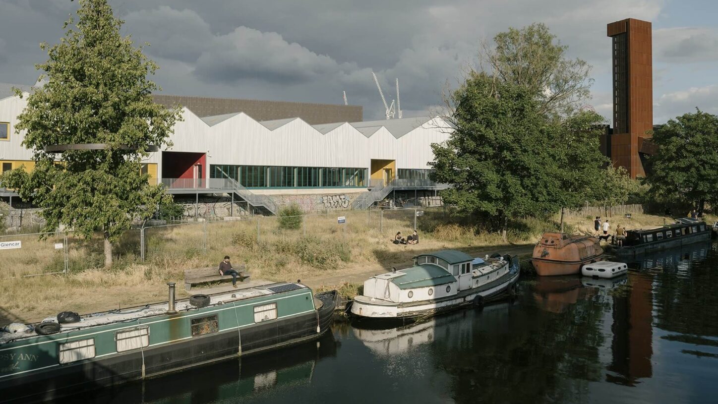 Hackney_Bridge-9709-resized