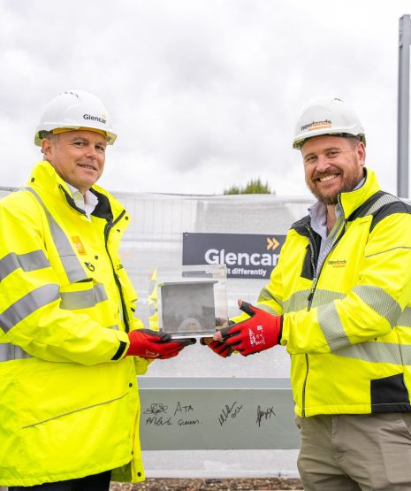 08.09.26 - Glencar - Steel Signing - Gatehouse Close -51
