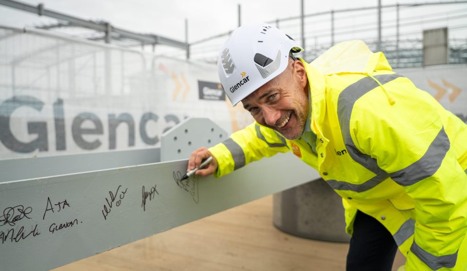 08.09.26 - Glencar - Steel Signing - Gatehouse Close -35
