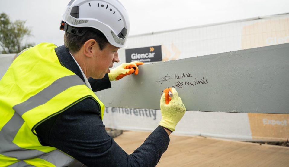 08.09.26 - Glencar - Steel Signing - Gatehouse Close -28