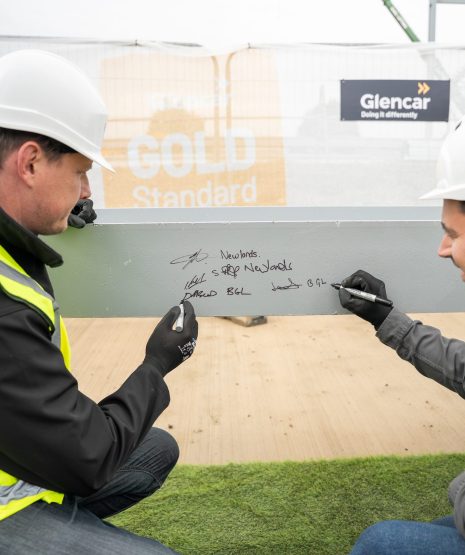 08.09.26 - Glencar - Steel Signing - Gatehouse Close -29